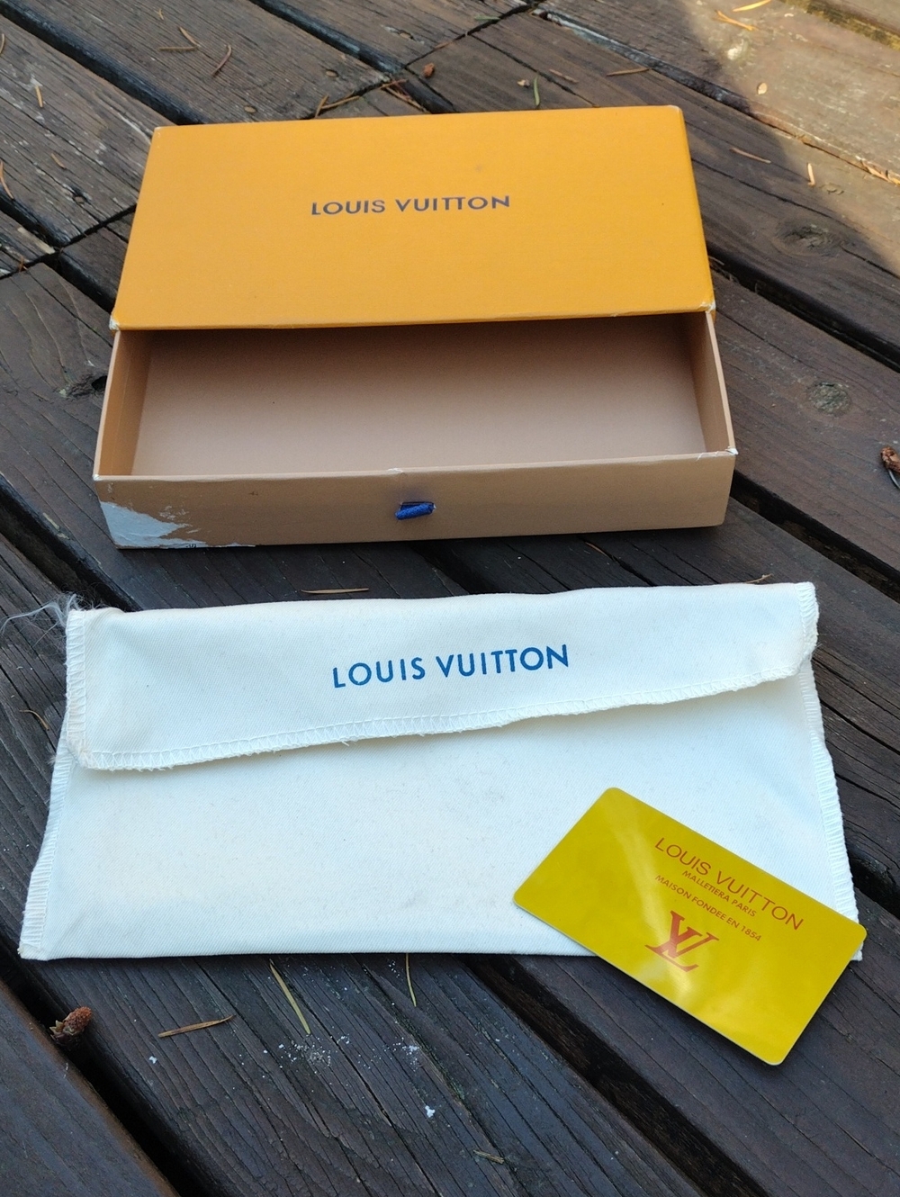 Louis Vuitton , Wallet Box,White Canvas Pouch with Yellow Authentication Card